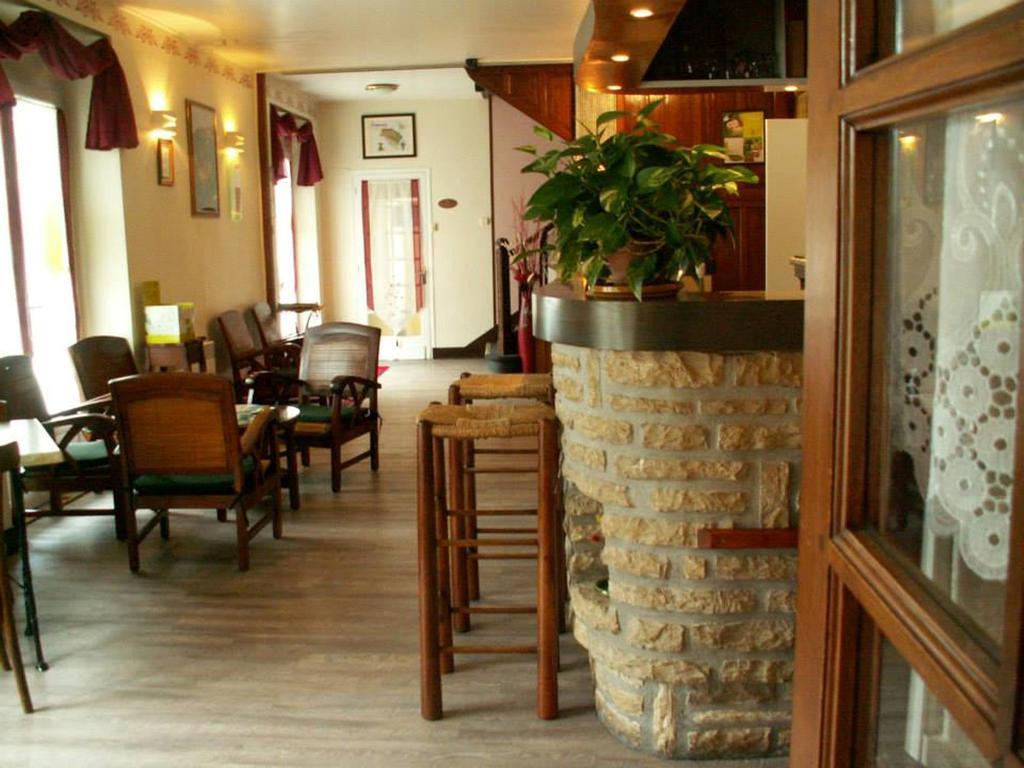 Le Relais Du Pont De Rhodes Hotel Frayssinet ภายนอก รูปภาพ