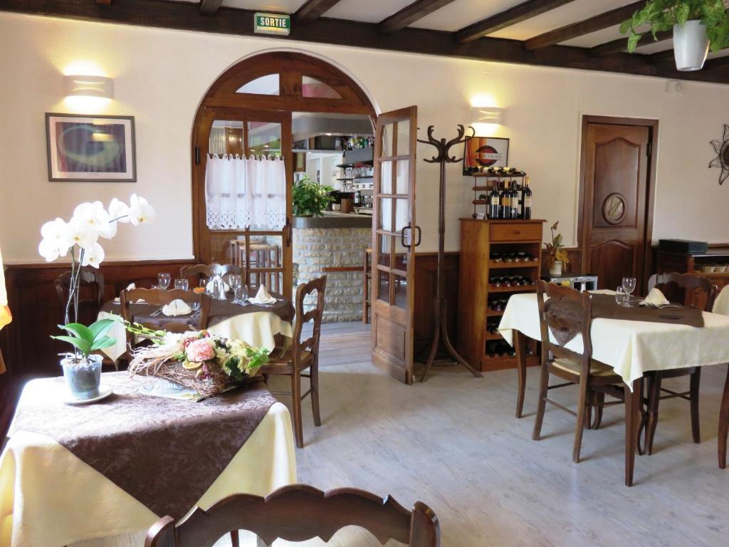 Le Relais Du Pont De Rhodes Hotel Frayssinet ภายนอก รูปภาพ